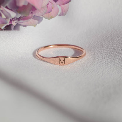 Anillo Signet Inicial